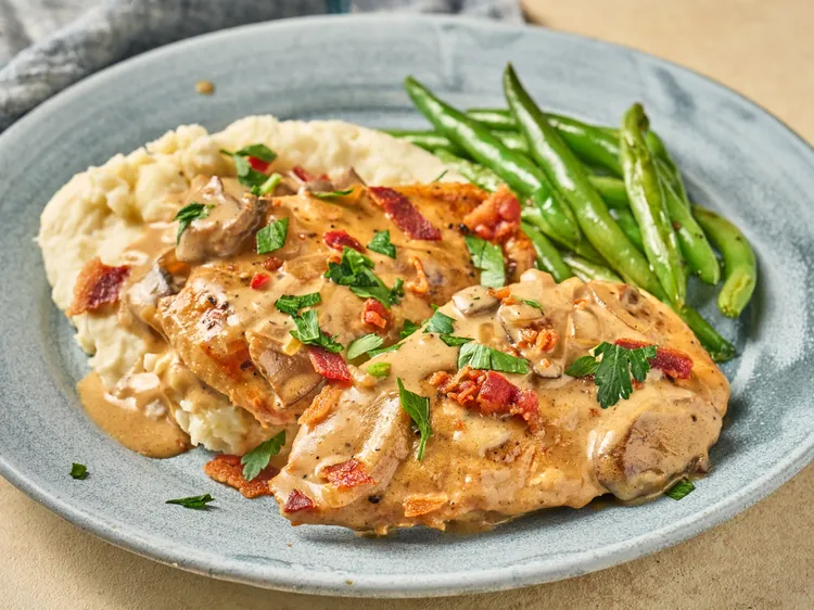 15 One-Pan Chicken Dinner Recipes Ready in 30 Minutes or Less